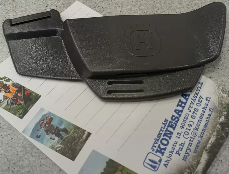 Balance XT valjaiden solki, oikea - Husqvarna varaosat - 504545201 - 2